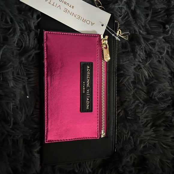 Adrienne Vittadini Fuchsia and Black Wallet - Picture 1 of 4
